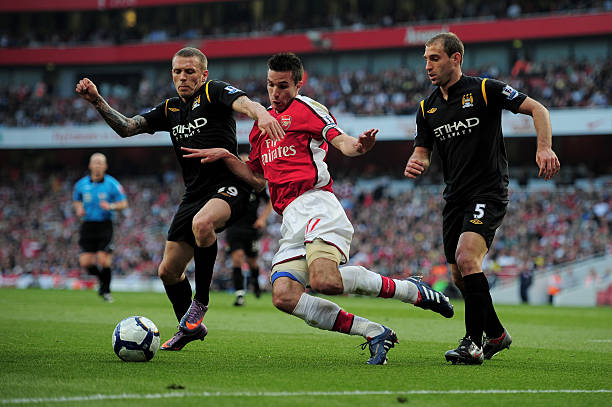 后一记稳健 后一记稳健